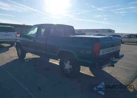 1997 Chevrolet K1500 Fleetside из США, поврежденный, VIN 1GCEK19R8VE210203